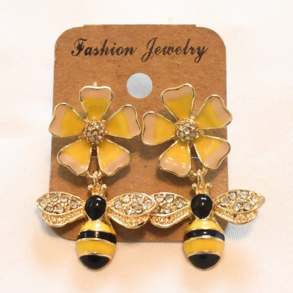 Bee and Flower Dangle Earrings Cute Sparkly Spring